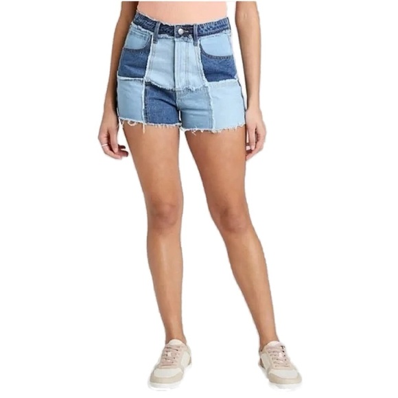 WILD FABLE Women’s Patchwork Denim Shorts - Size 4 - Picture 2 of 11